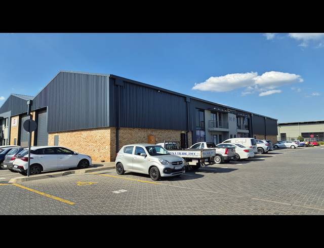 417M² WAREHOUSE TO LET IN BARTLETT